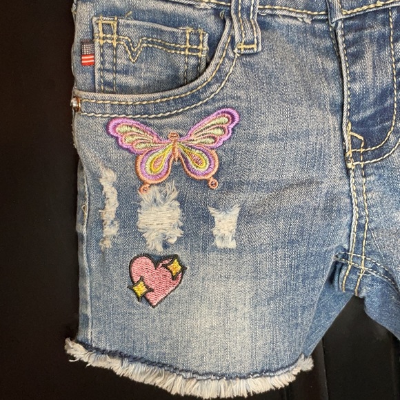 Vigoss Girls Unicorn Frayed Denim Shorts NWOT - Picture 3 of 6